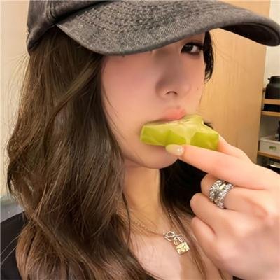 我想变成鸟，所以跳起来